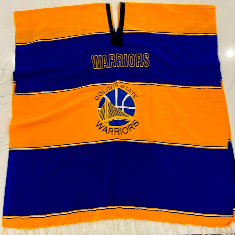 Golden State Warriors poncho